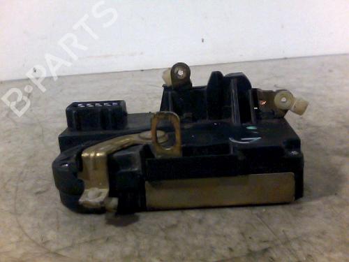 Serrure avant droite PEUGEOT 306 Hatchback (7A, 7C, N3, N5) 1.4 (75 hp) 26084336