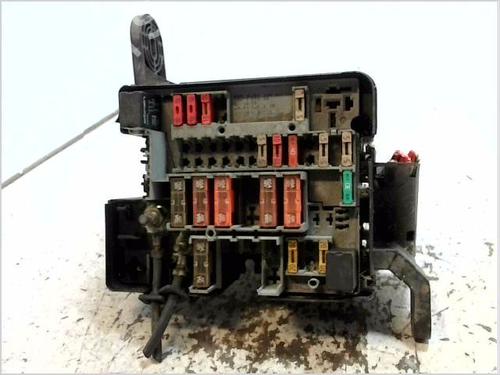 Used Fuse box PEUGEOT 206 Hatchback (2A/C) 1.4 i (75 hp) 30765608