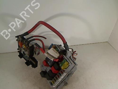 Sikringsdåse FIAT STILO Multi Wagon (192_) 1.6 16V (103 hp) 26063428