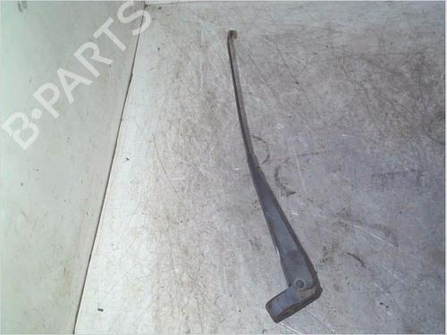 Braccio tergicristallo anteriore RENAULT MASTER I Platform/Chassis (P__) 28-35 2.5 D (71 hp) 28131965