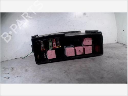 Used Fuse box RENAULT MASTER II Van (FD) 2.2 dCI 90 (90 hp) 26100404