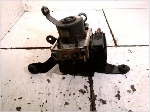 Used ABS pump FORD FIESTA V (JH_, JD_) 1.3 (69 hp) 26102697