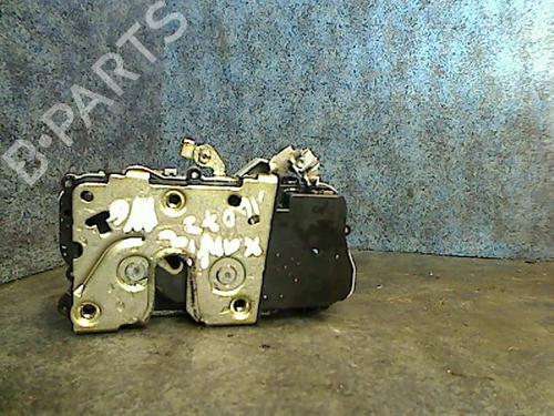Used Front left lock CITROËN XANTIA (X1_, X2_) 2.0 i (121 hp) 26117952