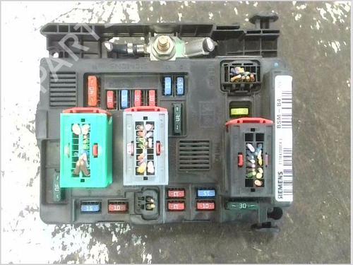 Used Fuse box Fuse box 39512862 39512862