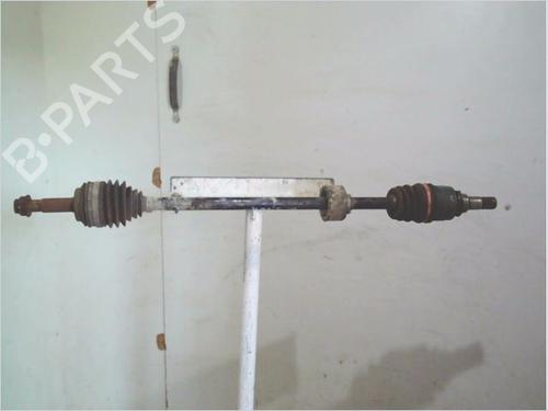 Used Right front driveshaft Right front driveshaft TOYOTA YARIS (_P1_) 1.0 (SCP10_, SCP10R) (68 hp) 40238537 40238537