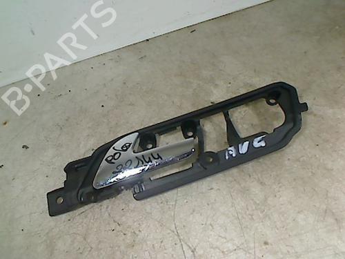 Used Front left interior door handle VW POLO (9N_, 9A_) 1.4 TDI (80 hp) 26100873
