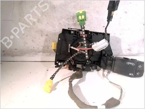 Used Steering column stalk RENAULT CLIO II (BB_, CB_) 1.5 dCi (B/CB3M) (64 hp) 26109057