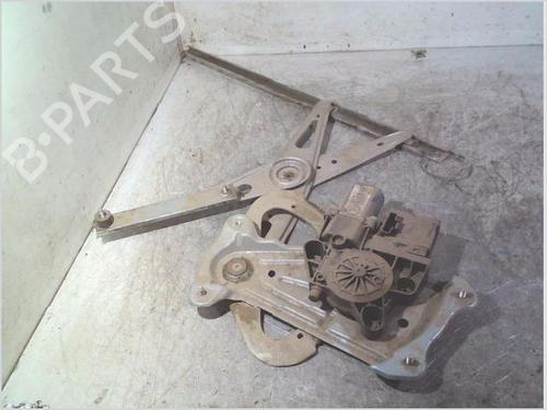 Rudehejsemekanisme Højre foran RENAULT MEGANE III Hatchback (BZ0/1_, B3_) 1.5 dCi (BZ09, BZ0D, BZ1W, BZ29, BZ14) (110 hp) 28107016