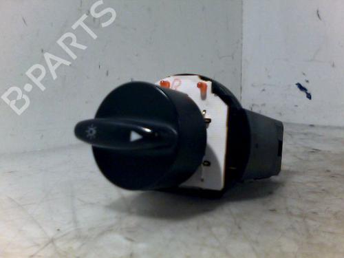 Comando luci SEAT LEON (1M1) 1.6 16 V (105 hp) 28323647
