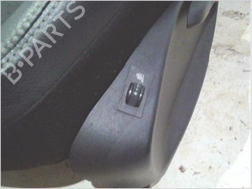 Right front seat PEUGEOT 2008 I (CU_) 1.2 THP 110 / PureTech 110 | BP33687109C16 - Image 2