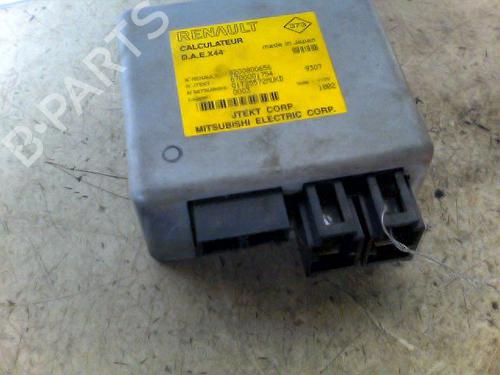 Used ECU airbags RENAULT TWINGO II (CN0_) 1.2 16V (CN0K, CN0V, CN0A) (76 hp) 26061437