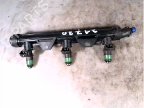 Used Injection rail SEAT IBIZA III (6L1) 1.2 (64 hp) 29527457