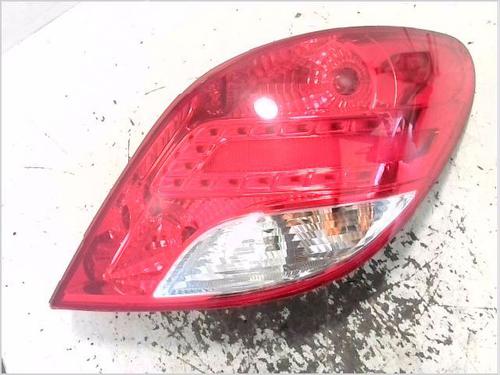 Farolim direito Farolim direito PEUGEOT 207 (WA_, WC_) 1.4 HDi (68 hp) 33818581 33818581