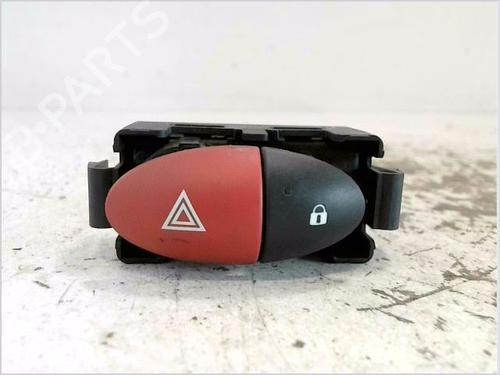 Warnblinkschalter für RENAULT TWINGO II (CN0_) 1.5 dCi 75 (75 hp) 31041806