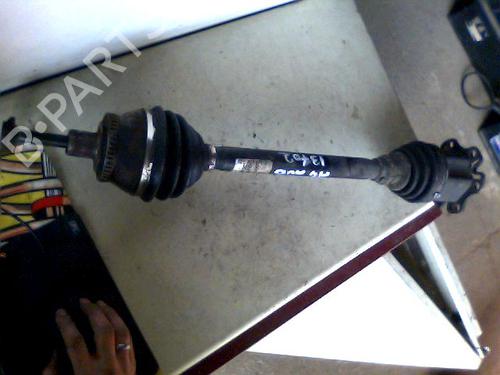 Used Right front driveshaft AUDI A4 B6 (8E2) 2.5 TDI quattro (180 hp) 33188898