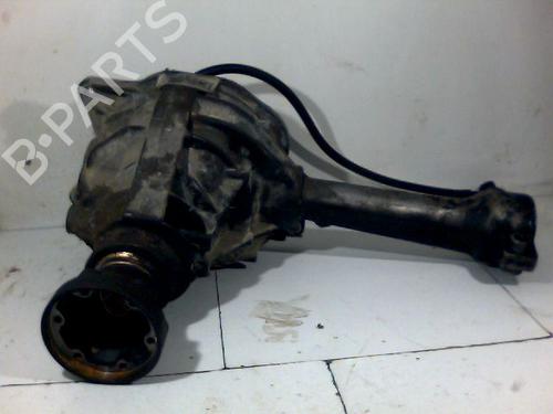 Differential, foran JEEP CHEROKEE (KJ) 2.8 CRD 4x4 (150 hp) 26074962