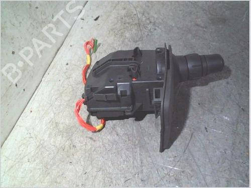 Headlight switch RENAULT CLIO III (BR0/1, CR0/1) 1.2 16V (BR02, BR0J, BR11, CR02, CR0J, CR11) | BP36964657I24 - Image 2