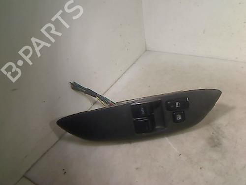 Used Switch TOYOTA YARIS (_P1_) 1.0 (SCP10_, SCP10R) (68 hp) 26078948