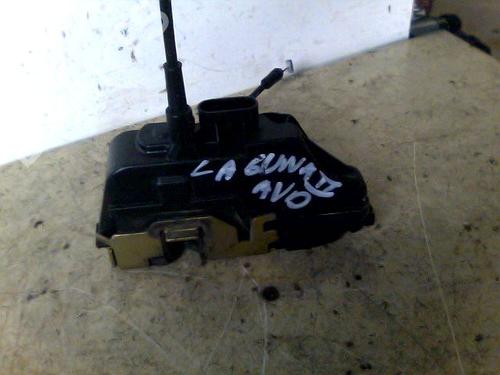 Used Front right lock RENAULT LAGUNA II (BG0/1_) 1.9 dCi (BG08, BG0G) (120 hp) 26085212