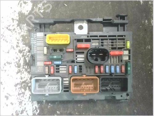 Used Fuse box Fuse box PEUGEOT 308 I (4A_, 4C_) 1.6 HDi (92 hp) 39982203 39982203