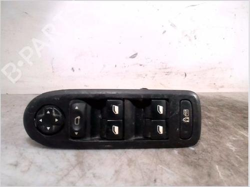 Used Switch PEUGEOT 308 I (4A_, 4C_) 1.6 HDi (112 hp) 26099244