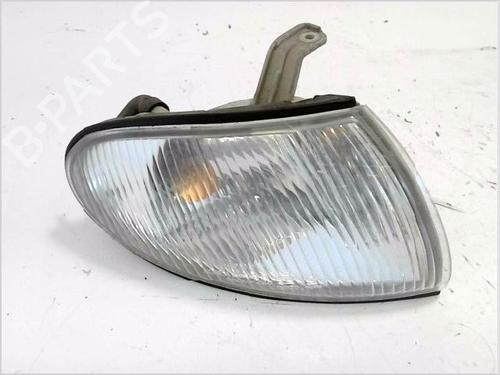 Blinker vorne rechts für HYUNDAI ACCENT I (X-3) 1.3 i 12V (84 hp) 33190775