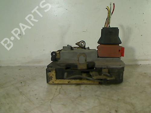 Vergrendeling links voor PEUGEOT 306 Hatchback (7A, 7C, N3, N5) 1.9 D (68 hp) 26074041