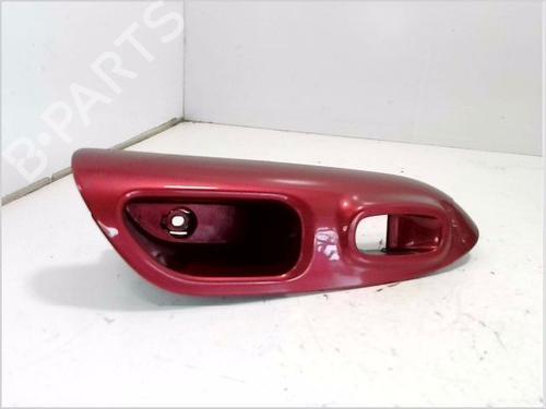 Used Right rear window switch NISSAN JUKE (F15) 1.6 (117 hp) 26066035