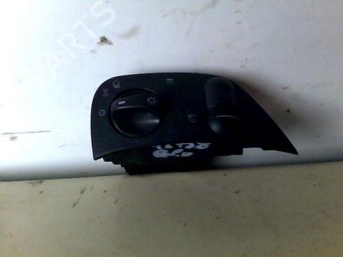Used Headlight switch VW POLO III (6N1) 55 1.4 (55 hp) 26056829