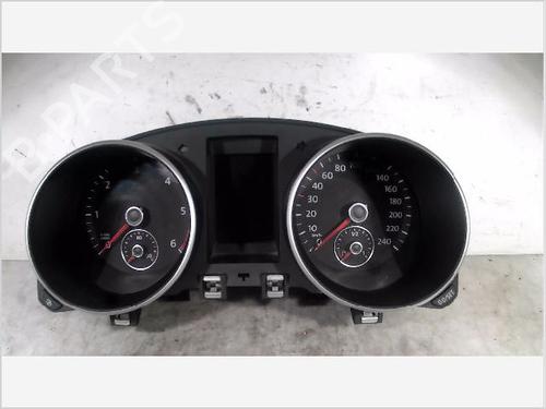 Used Instrument cluster VW GOLF VI (5K1) 1.6 TDI (105 hp) 29472945