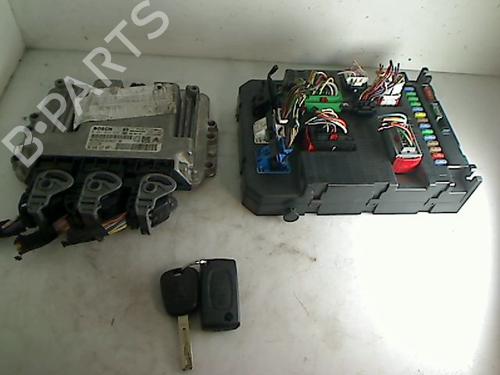 Used Engine control unit (ECU) Engine control unit (ECU) PEUGEOT 207 SW (WK_) 1.6 HDi (90 hp) 33002581 33002581