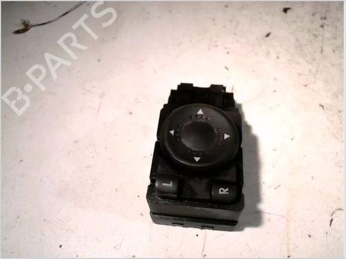 Commande retroviseurs VW GOLF IV (1J1) 1.9 TDI (110 hp) 26109065