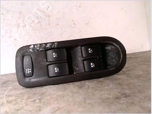 Used Switch RENAULT MEGANE II (BM0/1_, CM0/1_) 1.6 16V (BM0C, CM0C) (113 hp) 26105763