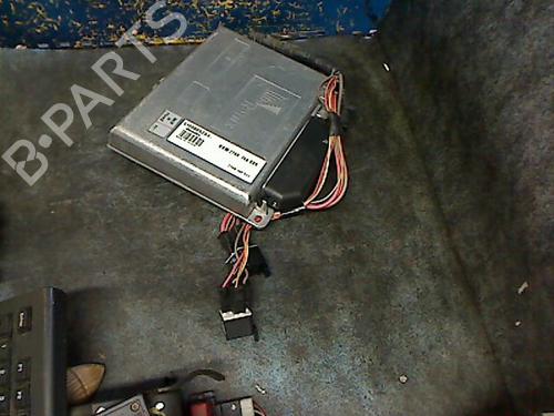 Used Engine control unit (ECU) RENAULT 21 Saloon (L48_) 2.0 (L483) (116 hp) 33002936