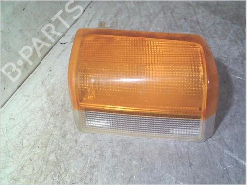 Used Right front indicator RENAULT TRAFIC Bus (T_, P_, V_) 1.7 (68 hp) 33011528
