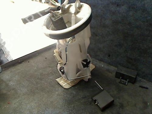 Used Fuel pump BMW 3 Compact (E46) 316 ti (115 hp) 26109013
