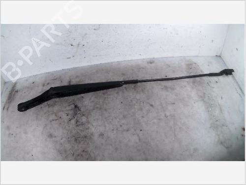Used Front windshield wiper arm VW POLO V (6R1, 6C1) 1.0 (75 hp) 26098717
