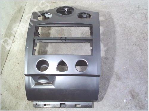 Consola central Consola central RENAULT MEGANE II (BM0/1_, CM0/1_) 1.9 dCi (131 hp) 36108435 36108435
