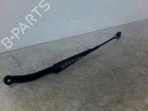 Used Front windshield wiper arm PEUGEOT 307 (3A/C) 1.6 16V (109 hp) 26084825