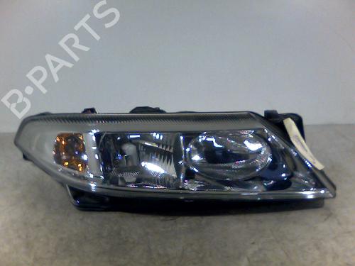 Used Right headlight RENAULT LAGUNA II (BG0/1_) 1.8 16V (BG0B, BG0M) (120 hp) 26062458