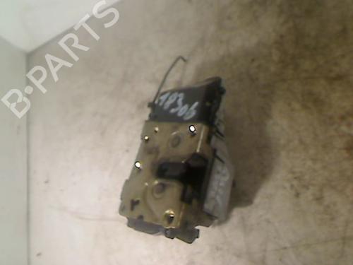 Used Front left lock PEUGEOT 306 Hatchback (7A, 7C, N3, N5) 1.9 D (69 hp) 26068272