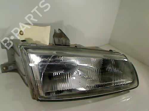 Used Right headlight HYUNDAI H-1 / STAREX Bus (A1) 2.5 TD (80 hp) 33190708