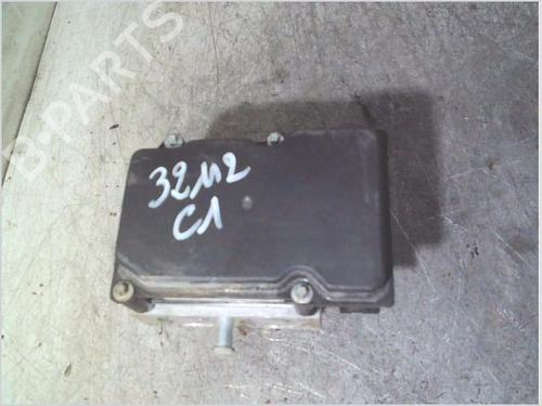 Used ABS pump ABS pump CITROËN C1 (PM_, PN_) 1.4 HDi (54 hp) 33718225 33718225