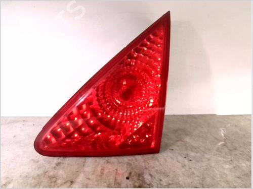Used Right tailgate light PEUGEOT 3008 I MPV (0U_) 1.6 VTi (120 hp) 26103182