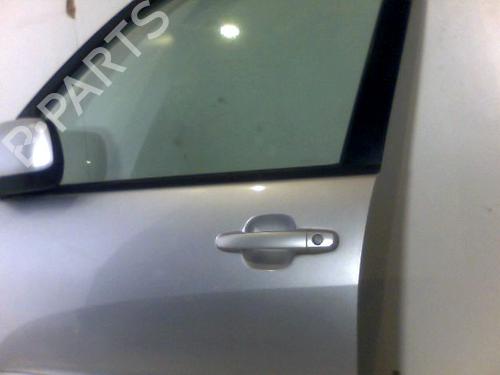 Venstre foran utvendig håndtak TOYOTA RAV 4 II (_A2_) 2.0 D 4WD (CLA20_, CLA21_, CLA20R, CLA21R) (116 hp) 26094500