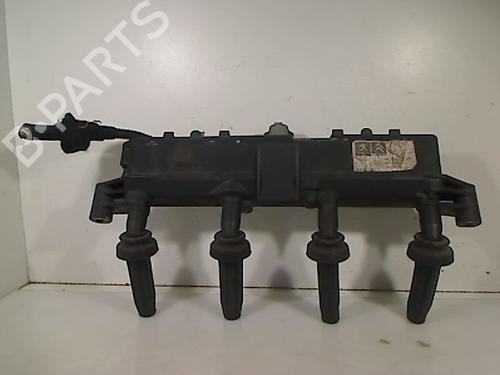 Used Ignition coil PEUGEOT 206 Hatchback (2A/C) 1.1 i (60 hp) 26081342
