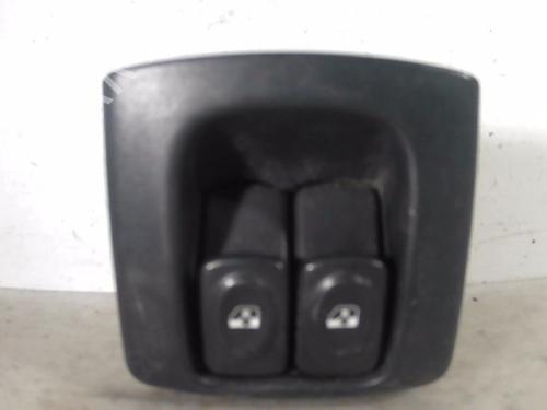 Used Left rear window switch RENAULT MEGANE I Cabriolet (EA0/1_) 1.6 16V (EA04, EA0B, EA11, EA1J) (107 hp) 26094374