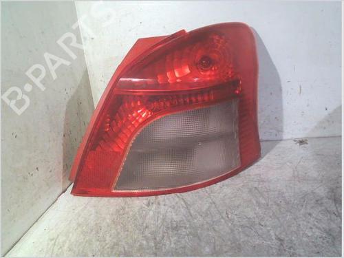 Høyre baklys TOYOTA YARIS (_P9_) 1.4 D-4D (NLP90_, NLP90R) (90 hp) 29014996
