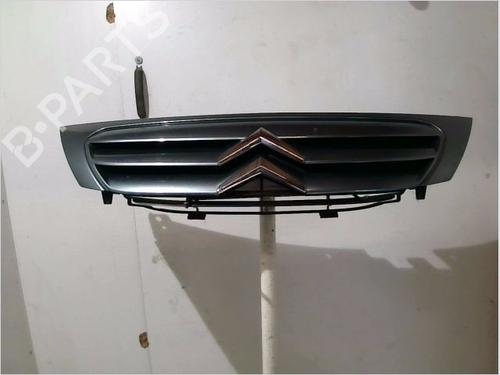 Used Grille CITROËN C3 I (FC_, FN_) 1.1 i (60 hp) 26110410
