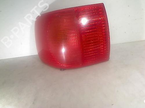 Fanale posteriore sinistro AUDI 80 B4 Saloon (8C2) 2.0 (90 hp) 30665127